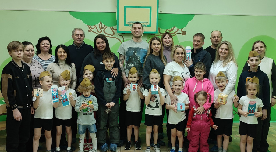 Праздник ко Дню защитника Отечества Праздник ко Дню защитника Отечества.
